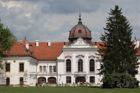Gödöllői Király Kastély 04
kiralyi_kastely004.jpg (900 x 600)
391028 byte (381.86 KiB)