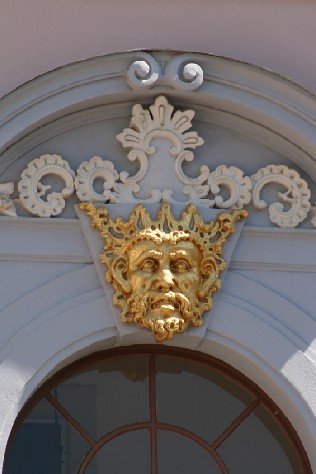 Gödöllői Király Kastély 07
kiralyi_kastely007.jpg (600 x 900)
288875 byte (282.10 KiB)