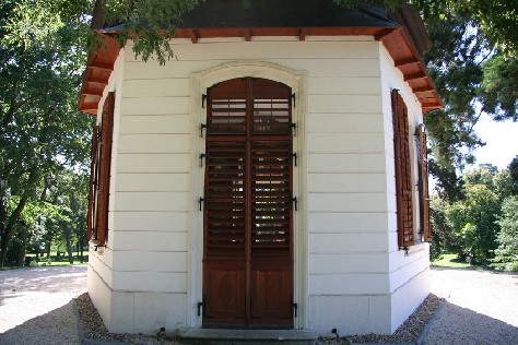 Gödöllői Király Kastély 11
kiralyi_kastely011.jpg (900 x 600)
436635 byte (426.40 KiB)