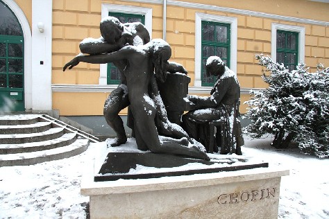 10
2010chopin010.jpg (900 x 600)
256540 byte (250.53 KiB)