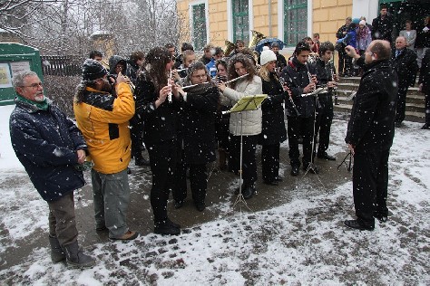 2
2010chopin002.jpg (900 x 600)
331331 byte (323.57 KiB)