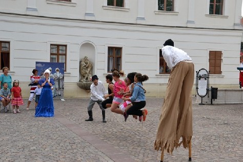 XI. Barokk Kastélynapok
2012_brokk12.jpg (640 x 427)
94023 byte (91.82 KiB)